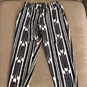 Eva Mendes Printed Joggers small